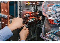 UPS maintenance companies