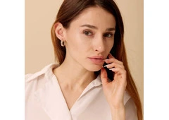 Add Royal Flair with Syna Jewelry Mogul Earrings