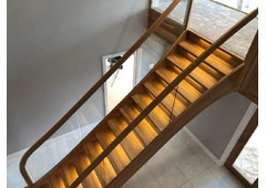 Luxury Floating Stairs Design for Modern Interiors