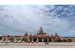 Cab Service in Gorakhpur | Taxi Service in Gorakhpur