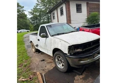 Reliable Towing Available - Same Day Pick Up Junk Cars Today